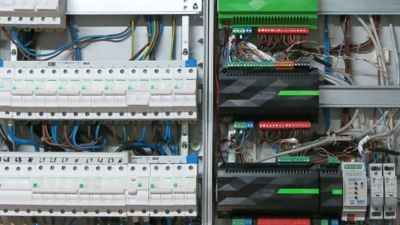 Inteligentné elektroinštalácie založené na KNX systéme – Loxone, ABB ...